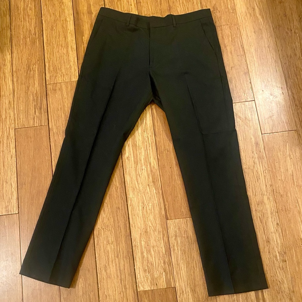 Perry  Ellis men’s 34x32 black dress slim fit pants